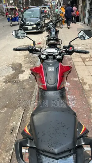 Honda Hornet 2.0 fresh bike 2024