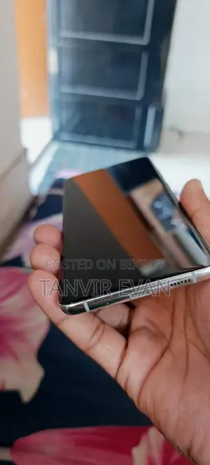 Samsung Galaxy S20 Plus (Used)