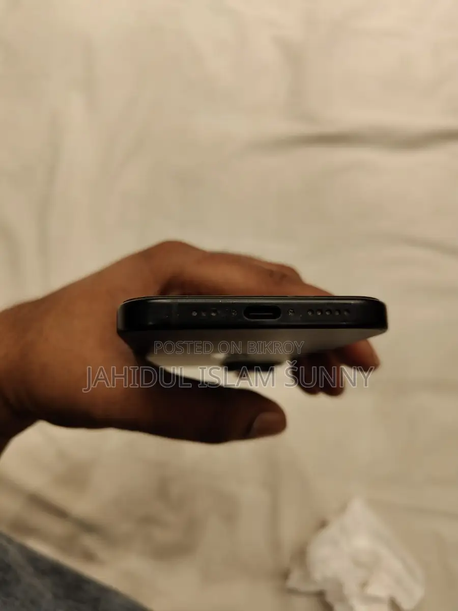 অ্যাপল আইফোন ১৫ ফুল ফ্রেশ (ইউজড)
