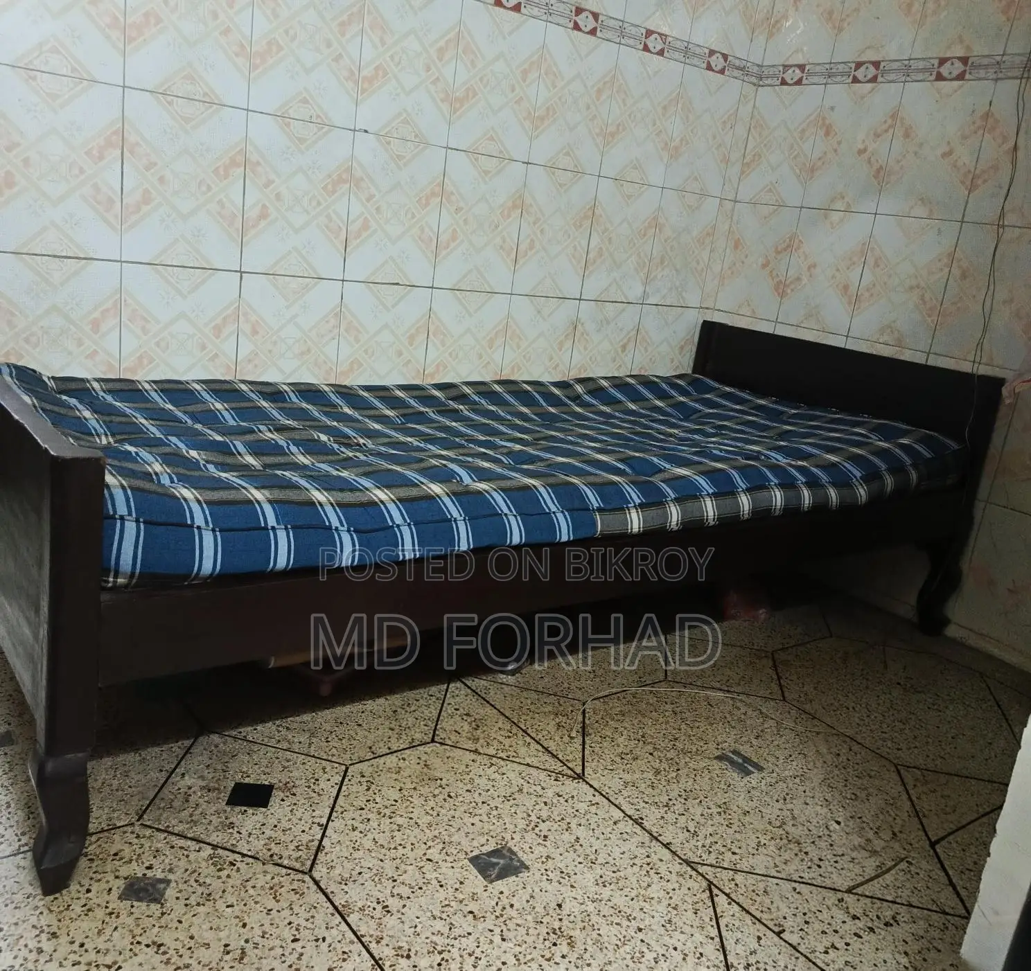 Single Bed ,jajim Soho