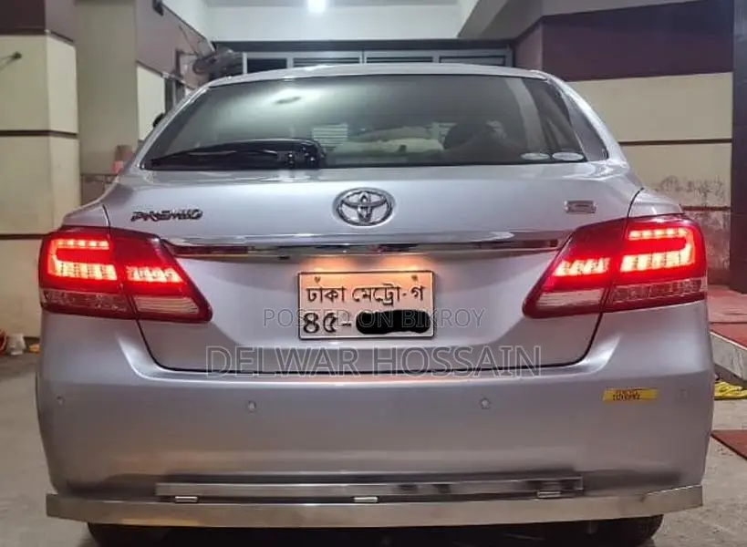 Toyota Premio 2017 Silver