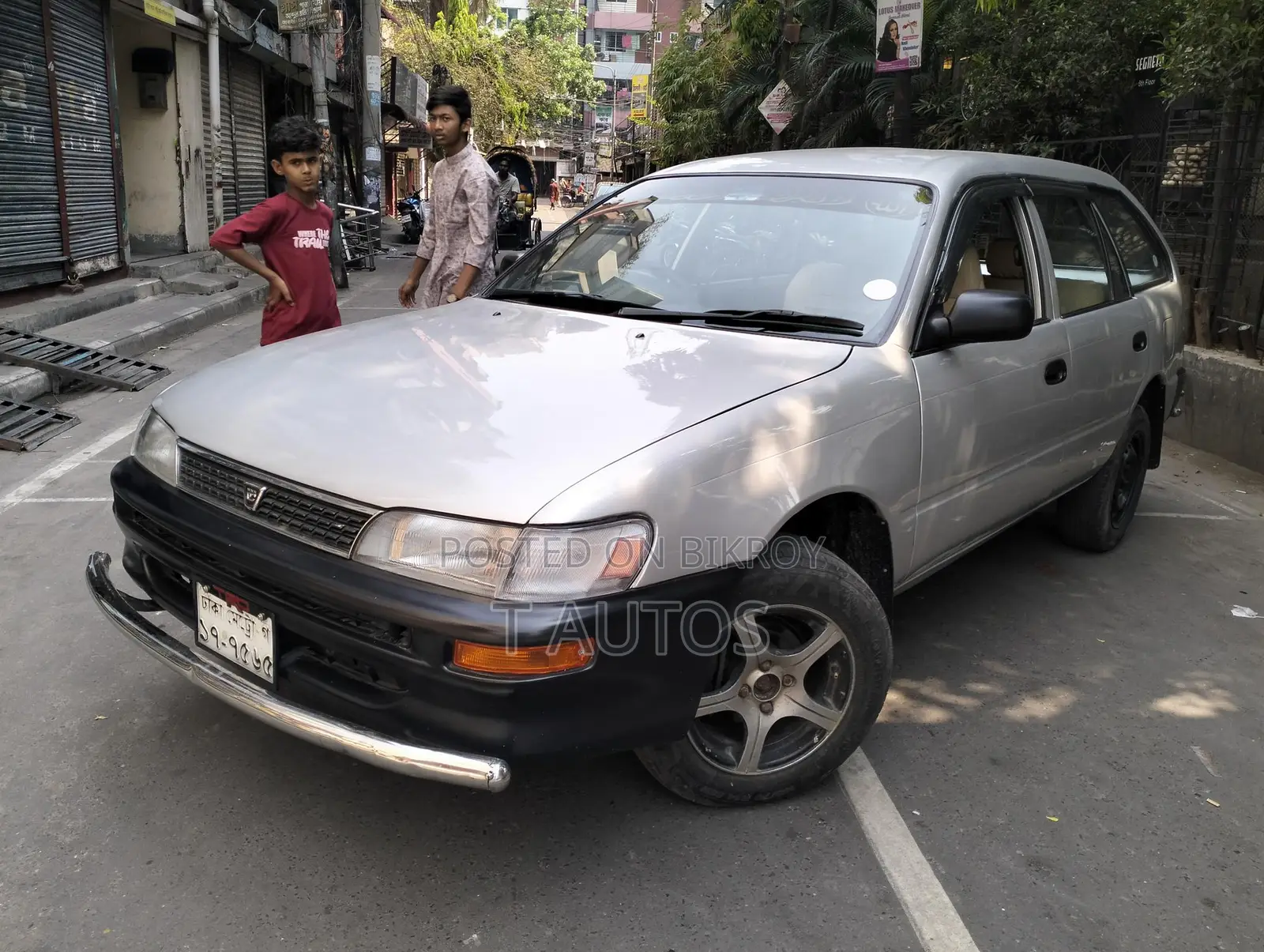 Toyota Wagon 100 - Well-Maintained 2001 Model