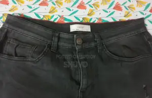 Stylish Cileo Jeans