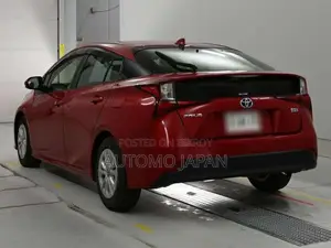 Toyota Prius S Safety Plus 2021