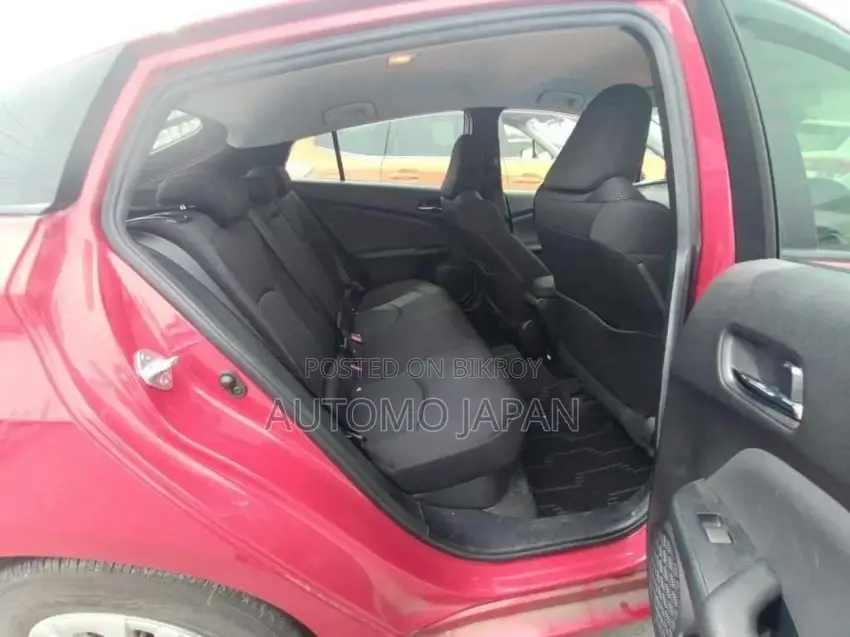 Toyota Prius S Safety Plus 2021