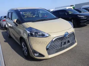 Toyota Sienta G Kero 2021