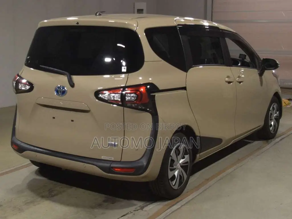 Toyota Sienta G Kero 2021