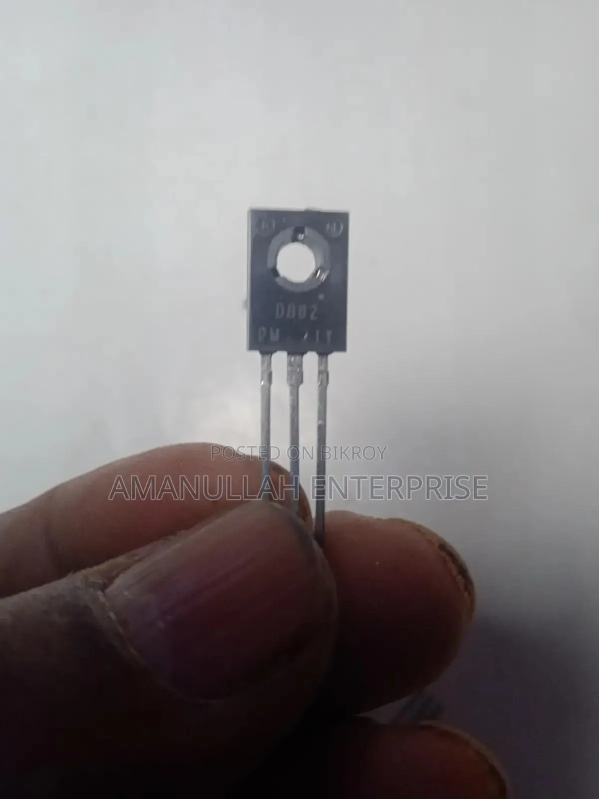 Transistor D882 (02 Pcs)