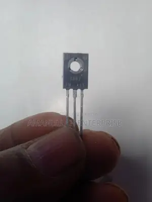 Transistor D882 (02 Pcs)
