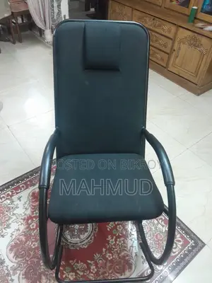 বিক্রির জন্য কালো রকিং চেয়ার