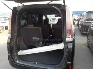 Toyota Esquire Gi Premium Package 2020