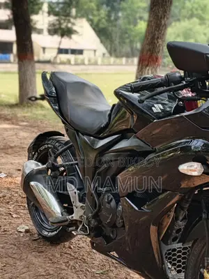 সুজুকি জিক্সার মনোটোন কনভার্টেড টু এসএফ ২০১৭