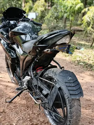 সুজুকি জিক্সার মনোটোন কনভার্টেড টু এসএফ ২০১৭