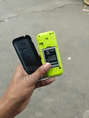 Samsung Guru Music 2 . (Used)