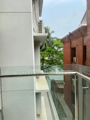 Beautiful Lakeside 3 Bed Furnished Apartment for Rent in Prime Gulshan-1