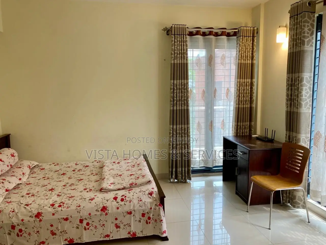 Beautiful Lakeside 3 Bed Furnished Apartment for Rent in Prime Gulshan-1