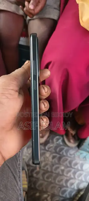 Realme (Used)