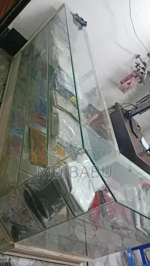 কাচের কাউন্টার রেক