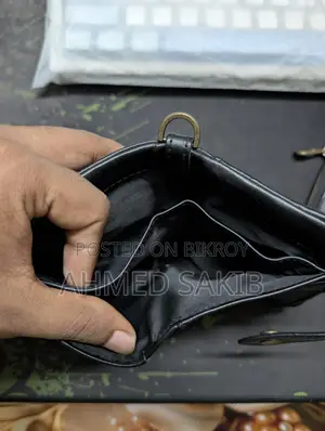 ব্ল্যাক কাভিস ওয়ালেট