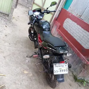 Bajaj Pulsar 150 . 2023