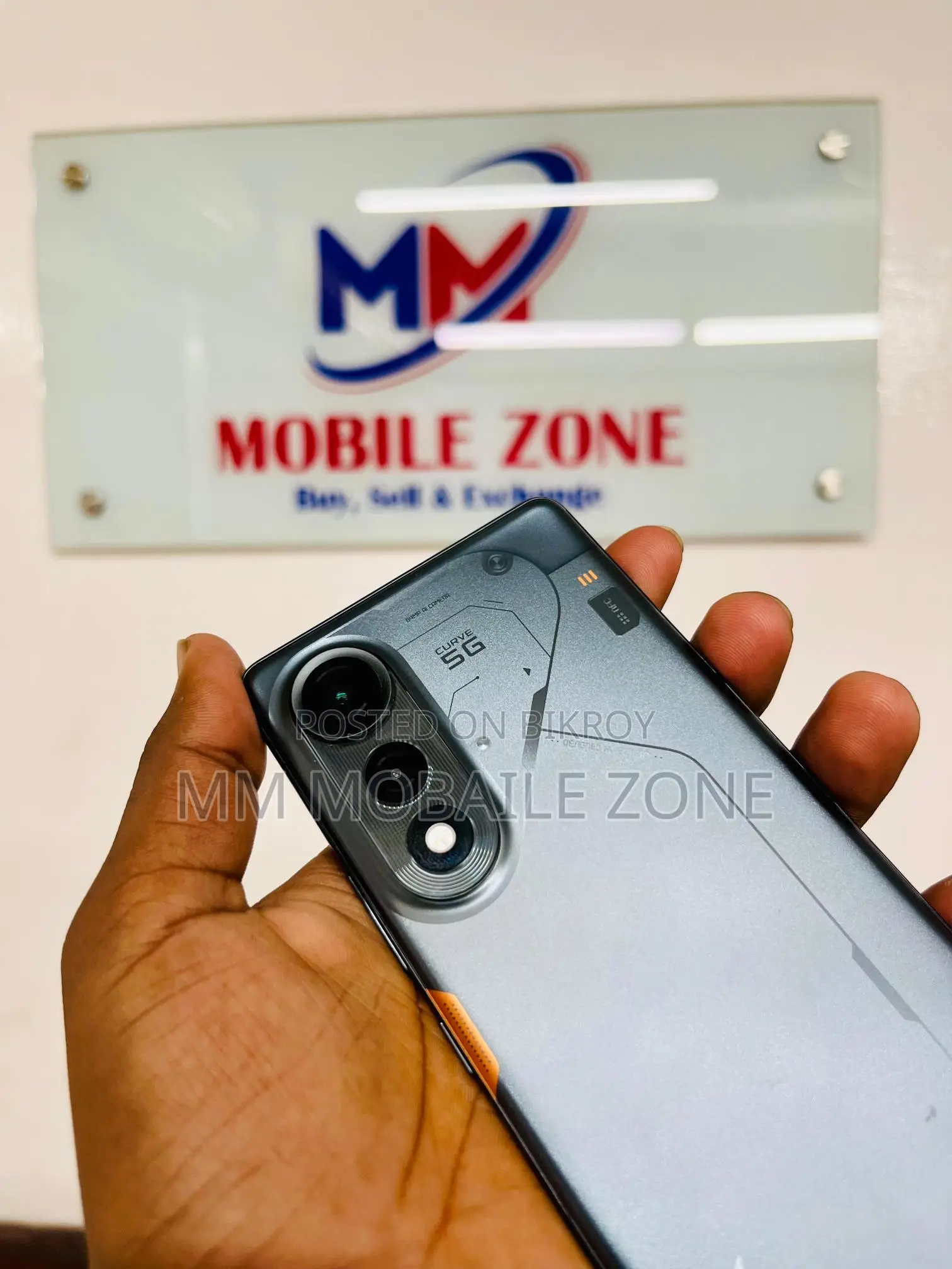 Tecno Pova Curve 5G 8/256 (Used)