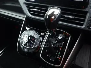 Toyota Esquire Non Hybrid Gi Black 2020