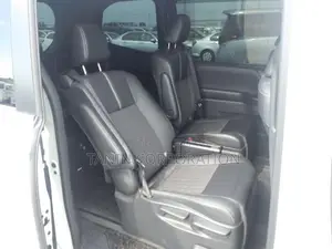 Toyota Noah Hybrid S-Z 4.5 2023