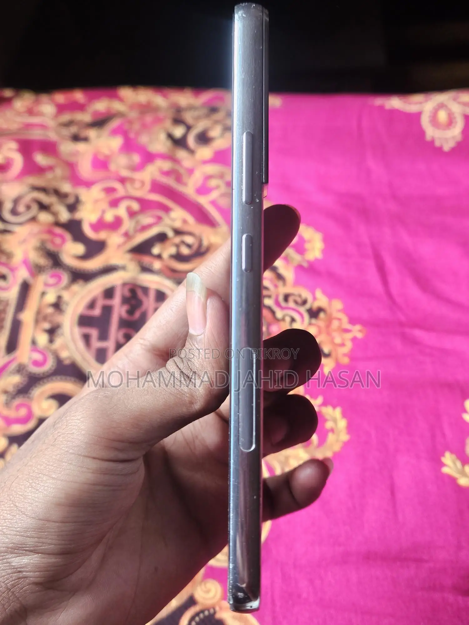 Samsung Galaxy S22 . (Used)
