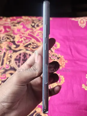 Samsung Galaxy S22 . (Used)