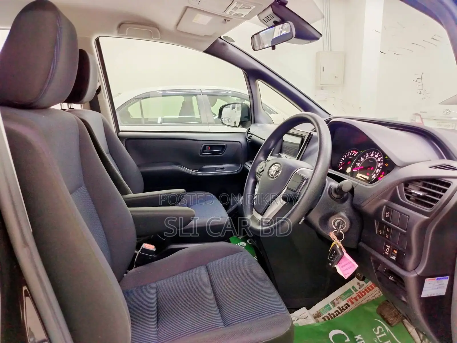 Toyota Noah Non-hybrid 2021