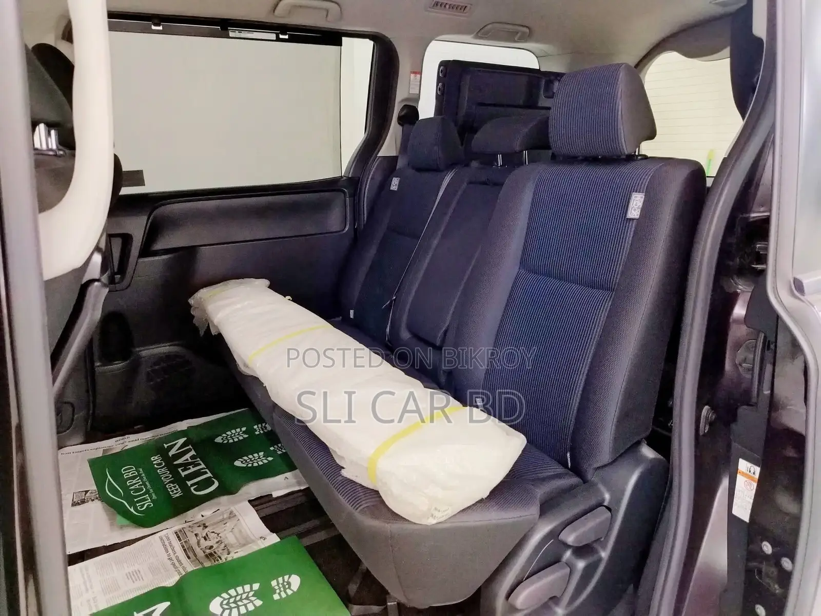 Toyota Noah Non-hybrid 2021