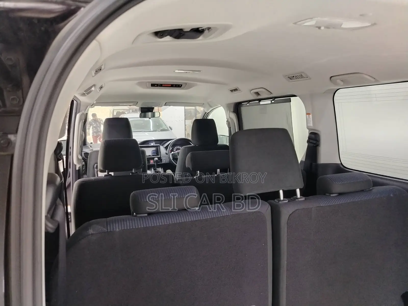 Toyota Noah Non-hybrid 2021