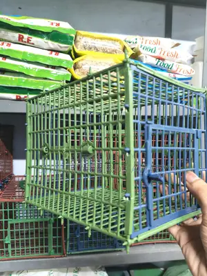 পাখির কেরিং কেইজ