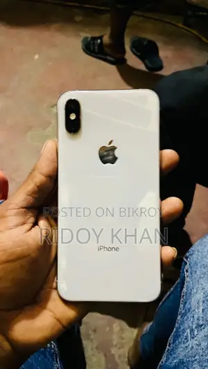 Apple iPhone XS (Used)