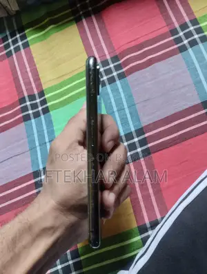 Apple iPhone X (Used)