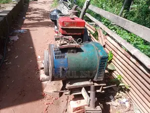 ১৫ কিলোওয়াট জেনারেটর ৩০ হোস্টপাওয়ার সাইফিং মেশিন সাথে ৩ চাকা গাড়ি