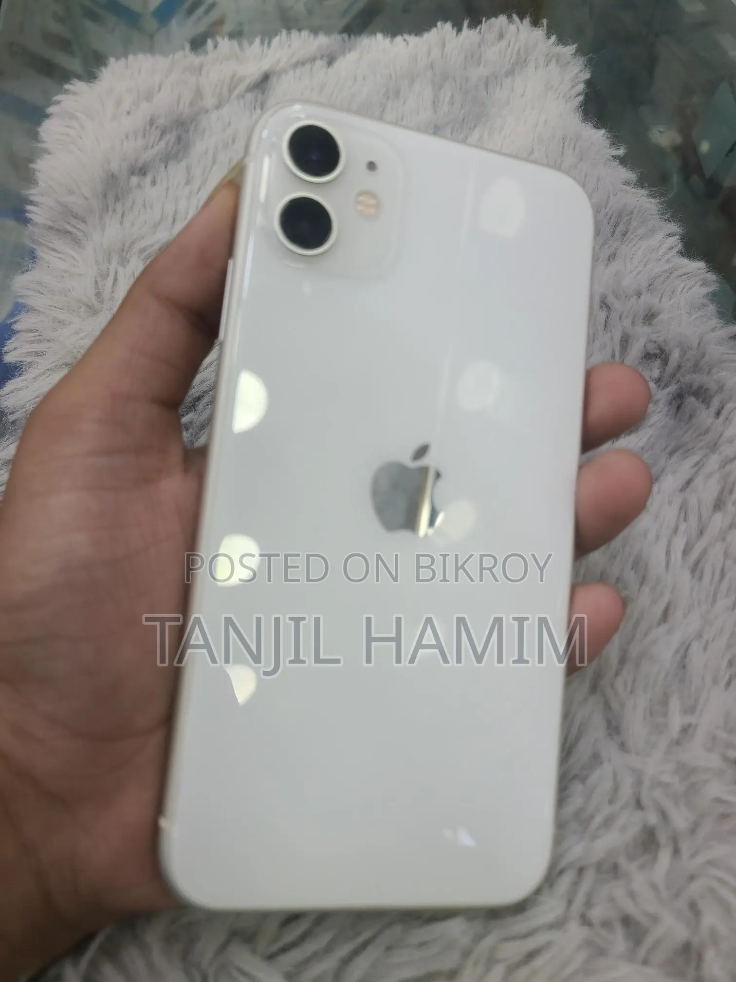 Apple iPhone 11 (Used)