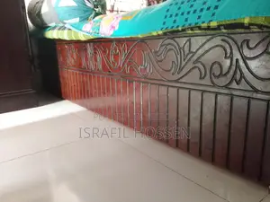 ৭x৬ সাইজের ফ্রেশ খাট