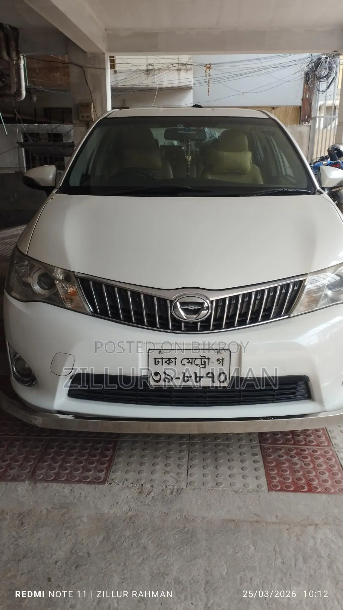 Toyota Axio LUXEL 2012