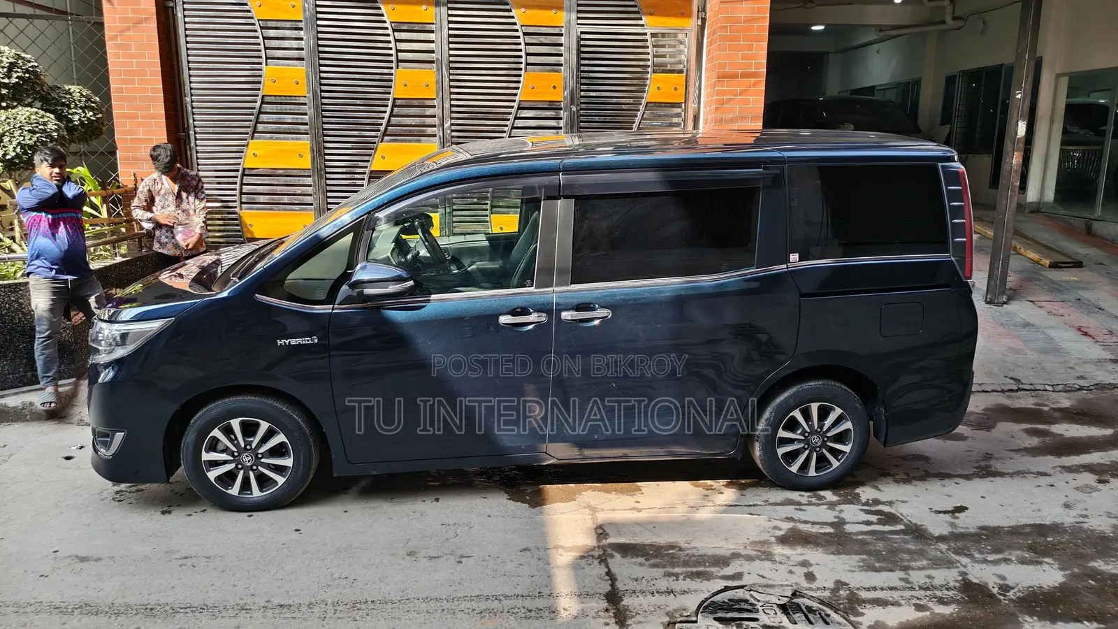 Toyota Esquire PUSH START... 2020