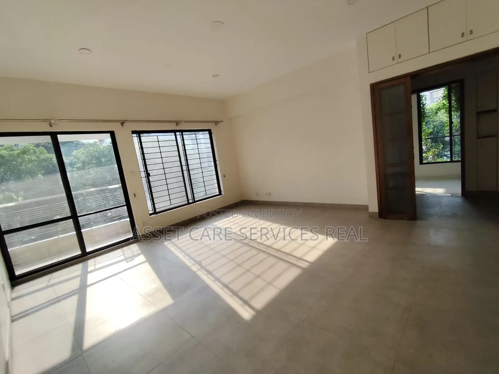 Rent a 3-Bedroom Apartment in Baridhara Diplomatic Zone with Gym and Pool