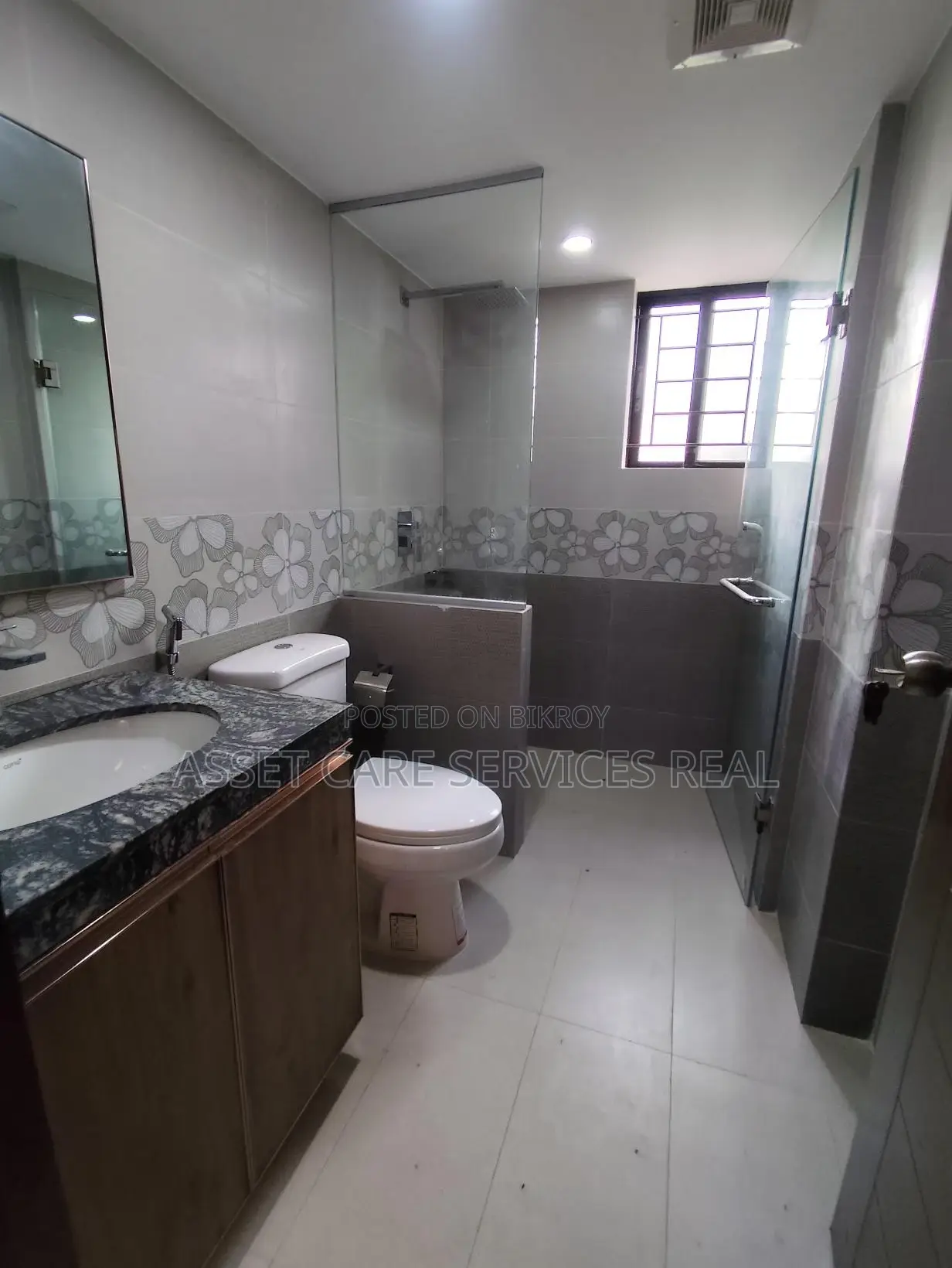 Rent a 3-Bedroom Apartment in Baridhara Diplomatic Zone with Gym and Pool