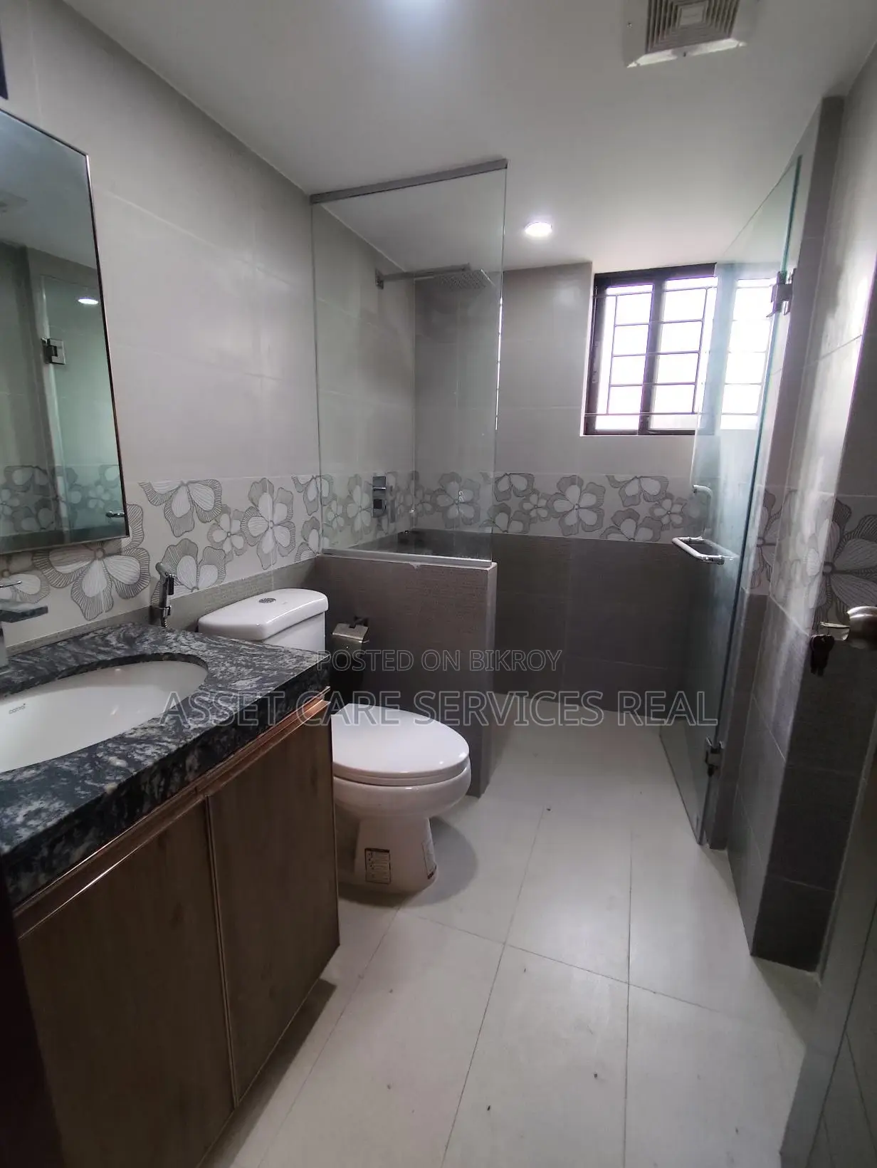 Rent a 3-Bedroom Apartment in Baridhara Diplomatic Zone with Gym and Pool