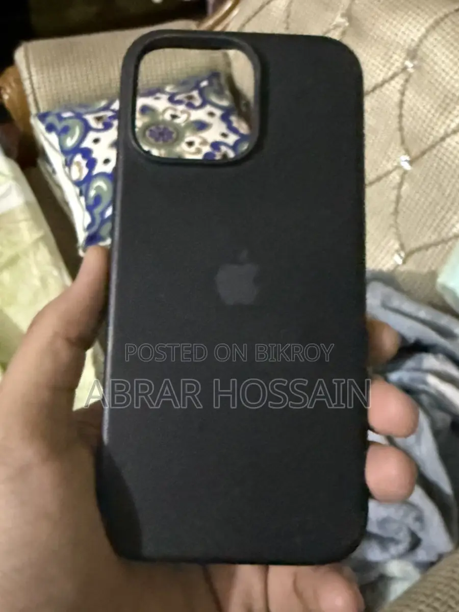 Apple Iphone 16 Pro Max Cover (used)