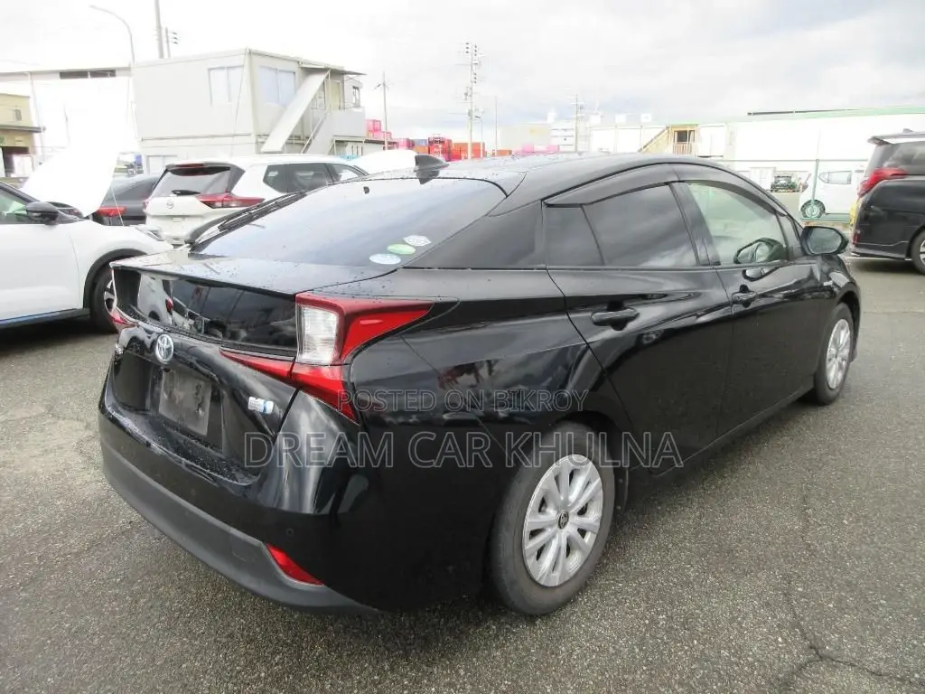 Toyota Prius S Hybrid Black 2020