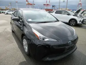 Toyota Prius S Hybrid Black 2020
