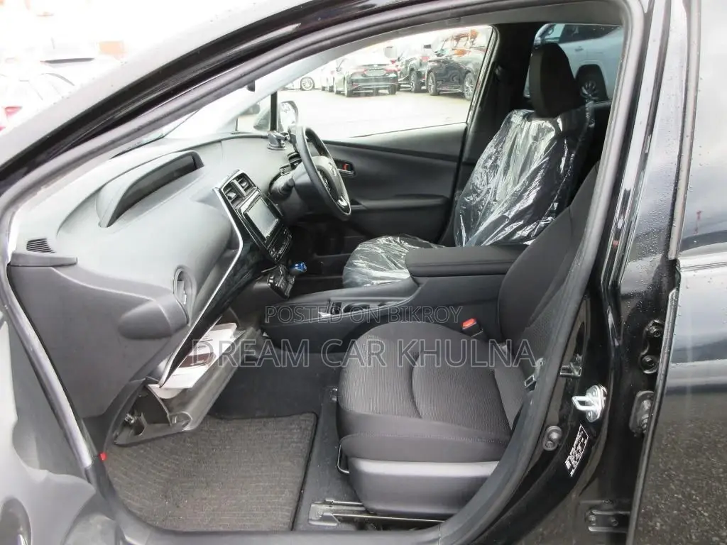 Toyota Prius S Hybrid Black 2020