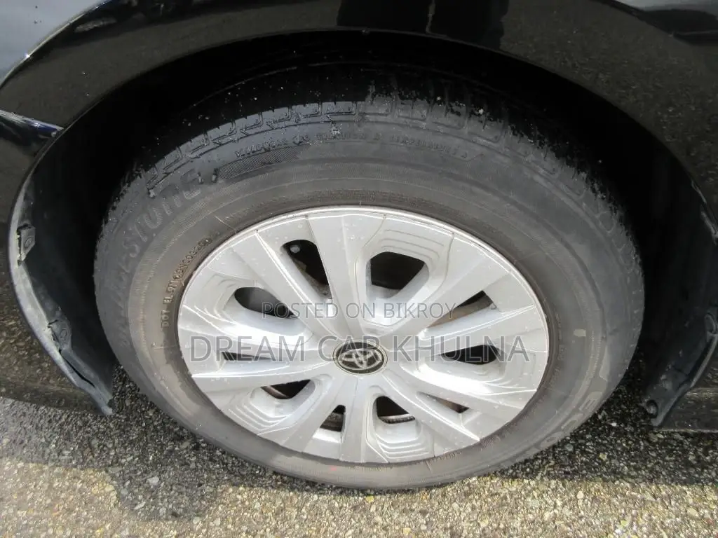 Toyota Prius S Hybrid Black 2020