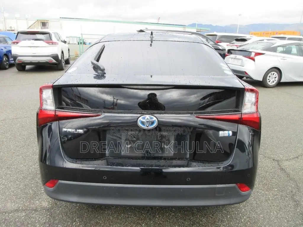 Toyota Prius S Hybrid Black 2020
