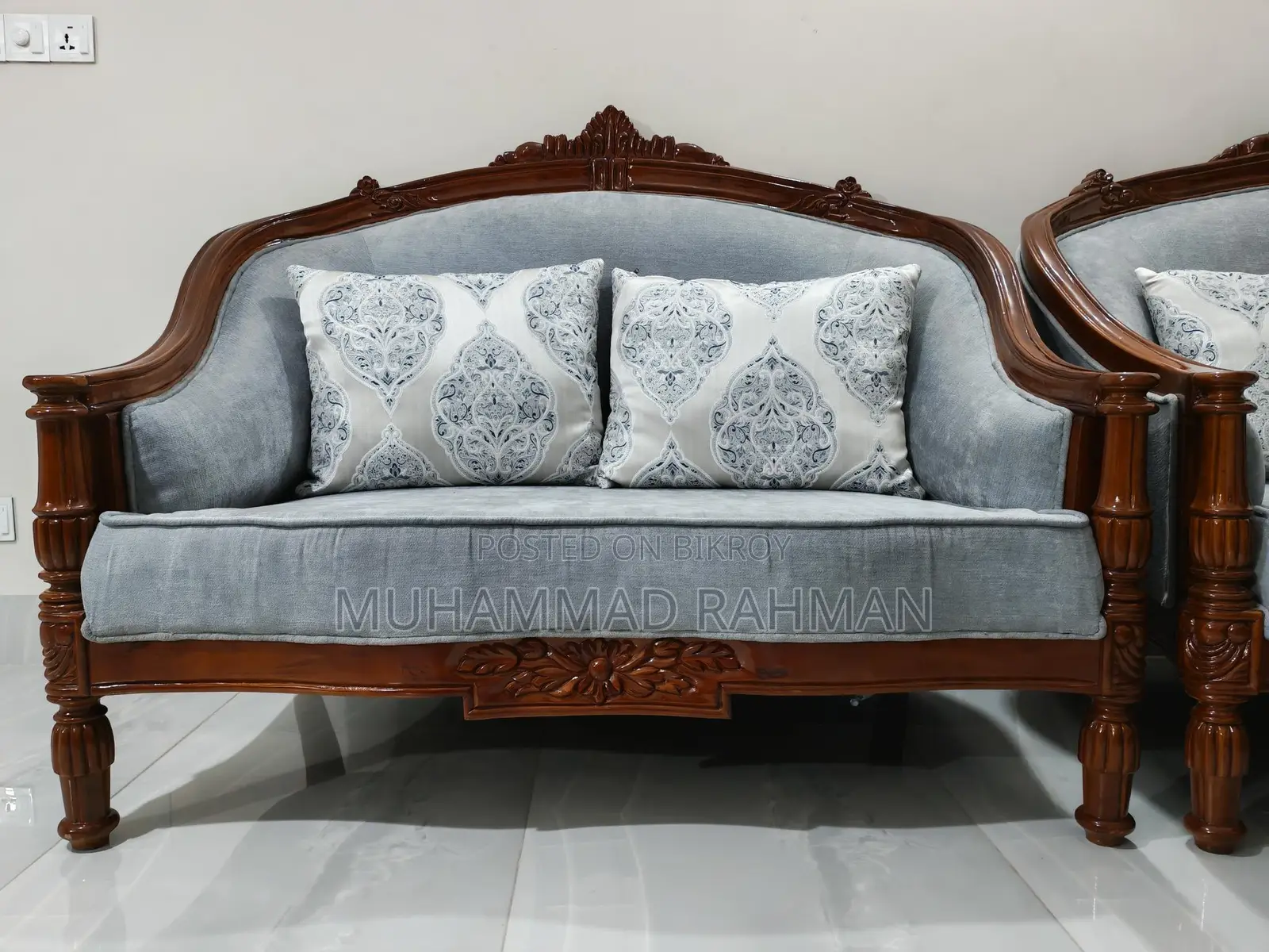 2+2+1 High-Quality New Mahogany Wood Sofa